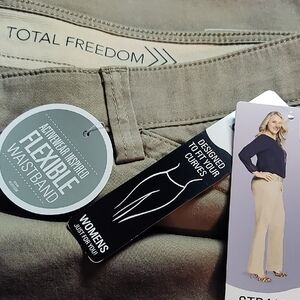 Lee Women's Straight Leg Pants - Brown